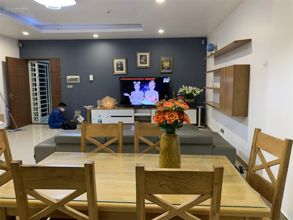 Bán căn góc c/c era town, quận 7, dt 147m2  3pn  4wc full nội thất cao cấp. giá 4 tỷ 6
