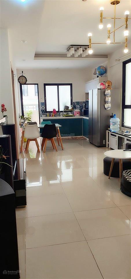 Bán căn hộ era town q7, dt 90m22pn2wc, full nội thất. giá 3 tỷ 1