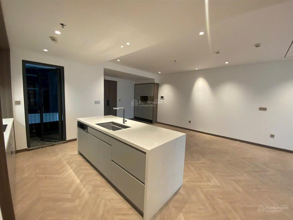 Bán căn góc hoa hậu 4 phòng ngủ, 142m2 nhà mới đẹp , tầng trung view đẹp tại han jardin