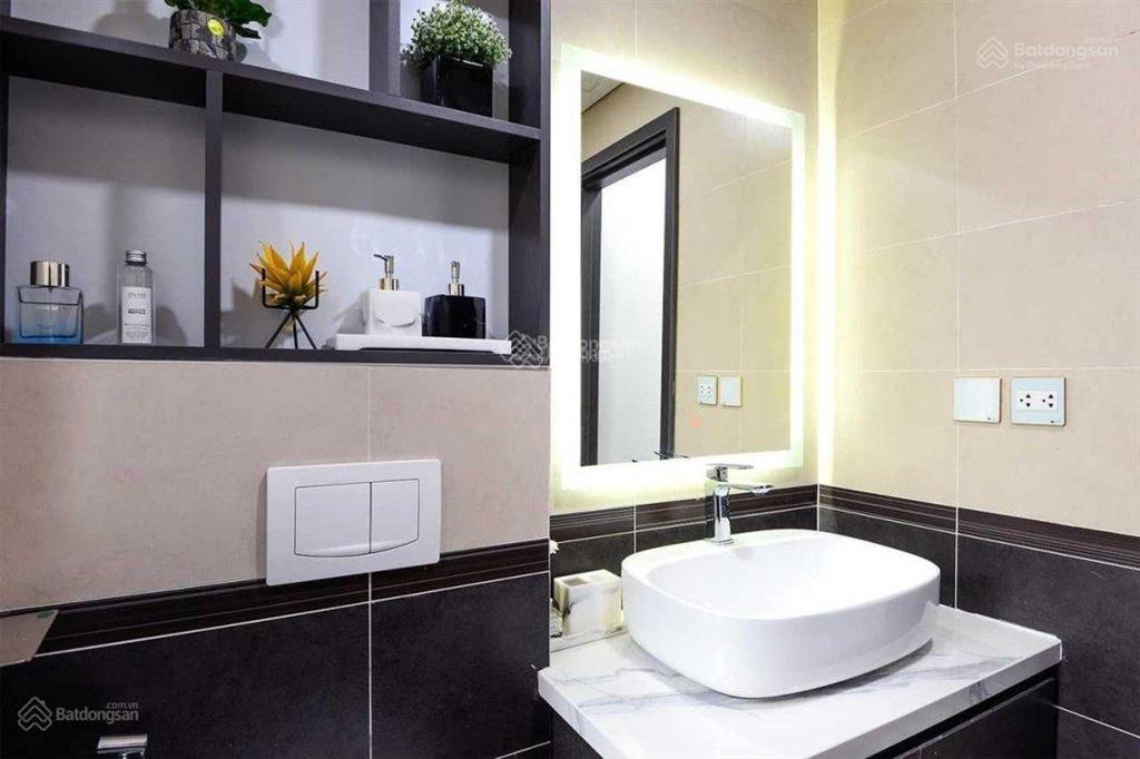 Chính chủ bán căn góc 3pn3wc 151m2 brg diamond residence, nội thất đẹp, tầng trung view thoáng