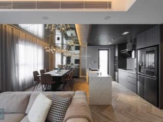 Chính chủ cần bán căn 4 ngủ hoa hậu, 146m² tòa m3 vinhomes metropolis, view hồ tây. giá chỉ 36 tỷ