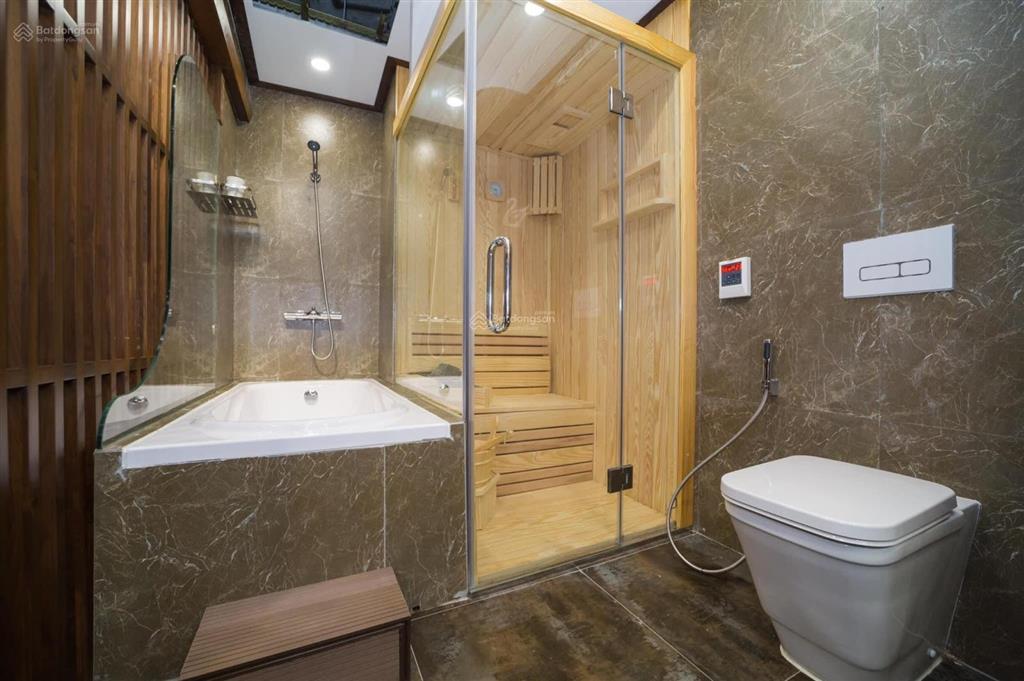Chính chủ cần bán căn 4 ngủ hoa hậu, 146m² tòa m3 vinhomes metropolis, view hồ tây. giá chỉ 34 tỷ