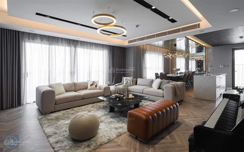 Chính chủ cần bán căn 4 ngủ hoa hậu, 146m² tòa m3 vinhomes metropolis, view hồ tây. giá chỉ 34 tỷ