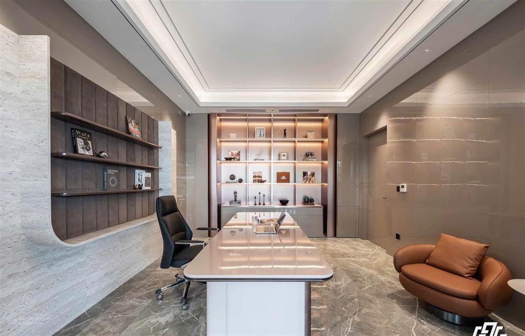 Bán penthouse 350m2, 5ngủ, nhà thô, view hồ đẹp tại green diamond 93 láng hạ, đống đa. giá 5x tỷ