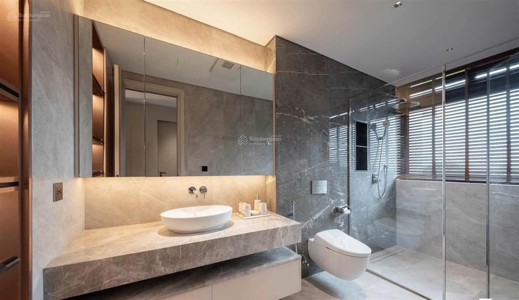 Hiếm! penthouse 350m2, 5 ngủ, nội thất hiện đại đẹp tại grandeur palace 138b giảng võ, ba đình
