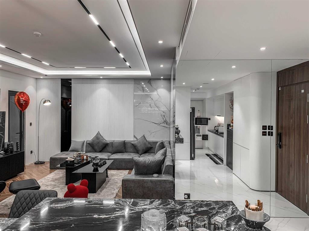 Căn hộ park home  1 thành thái 2 ngủ  2 vs, dt 85m2, hướng mát, có lốt ô tô, mua bán trực tiếp