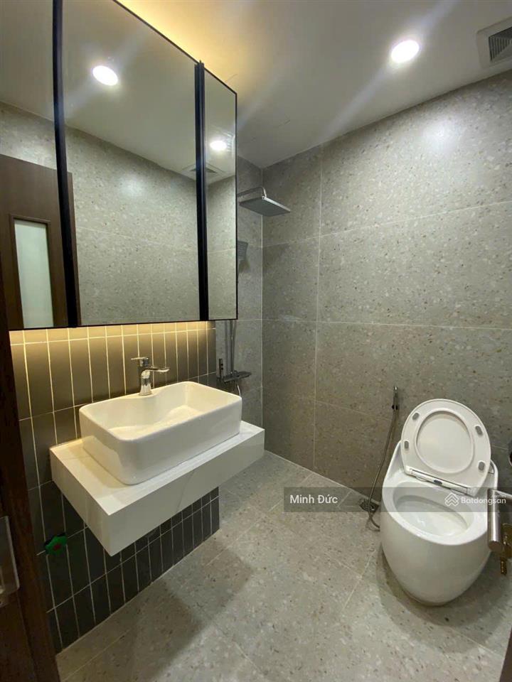 (giá thật) bán căn hộ giá rẻ tầng 4 căn hộ 70m2 và 20m2 sân vườn, 2pn + 2wc, chung cư tsq