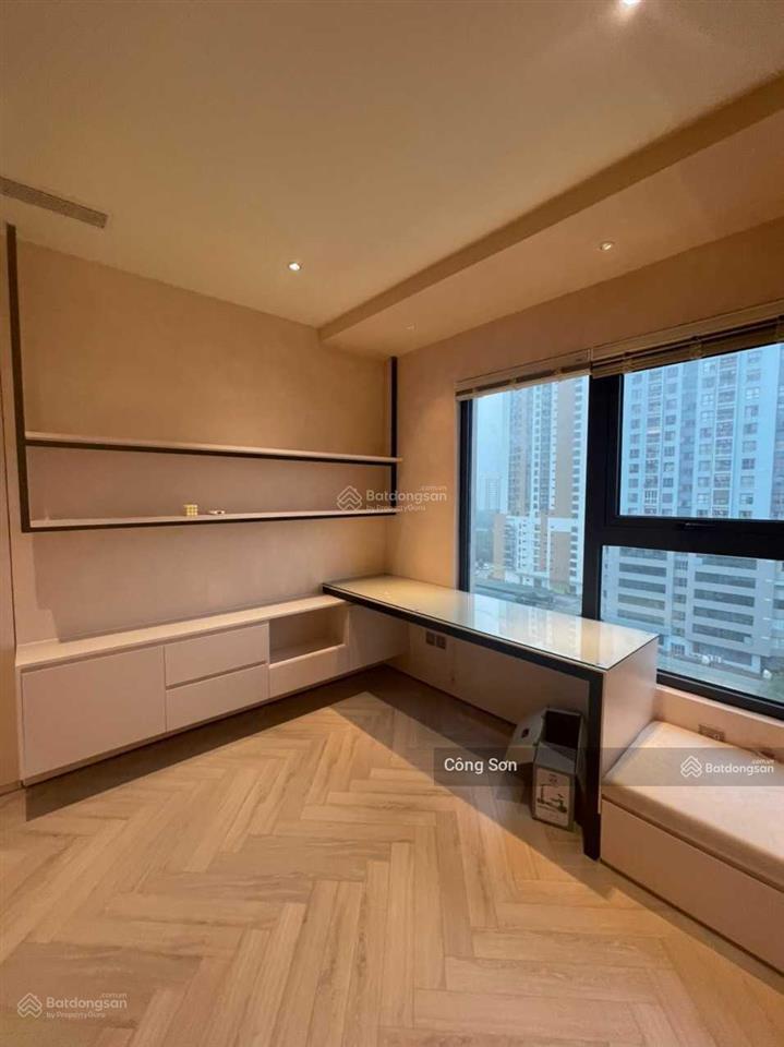 Siêu phẩm golden park căn 100m2. nội thất làm hết 2.5 tỷ sổ đỏ chính chủ làm việc trực tiếp