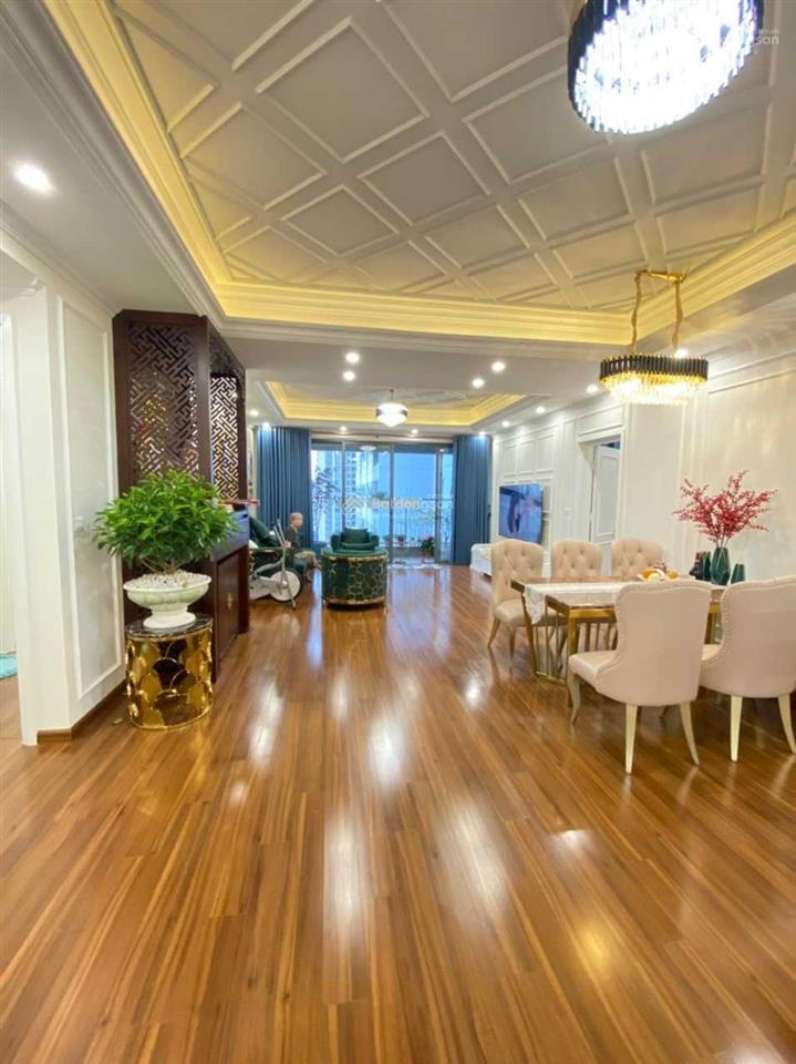 Gia đình cần bán căn chung cư vov, dt 100m2, 3pn, giá 6.8 tỷ full nội thất, mua bán luôn