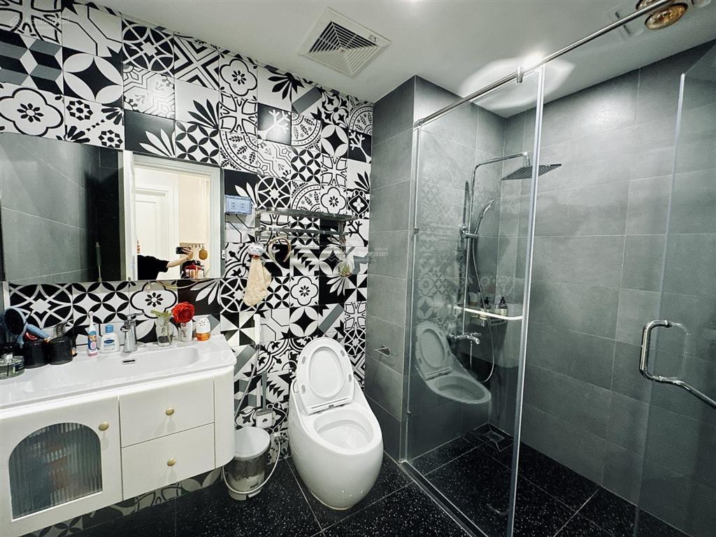 Bán cc đẹp riverside garden, 6 tỷ, 70m2, 2pn, 2wc, nhiều tiện ích, mua bán chính chủ