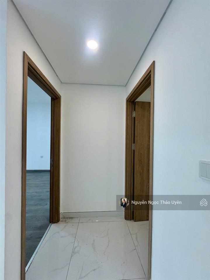 Giá tốt  sky 3pn dt 214m2 giá 13ty8 (102%), ô tô lên tận nơi