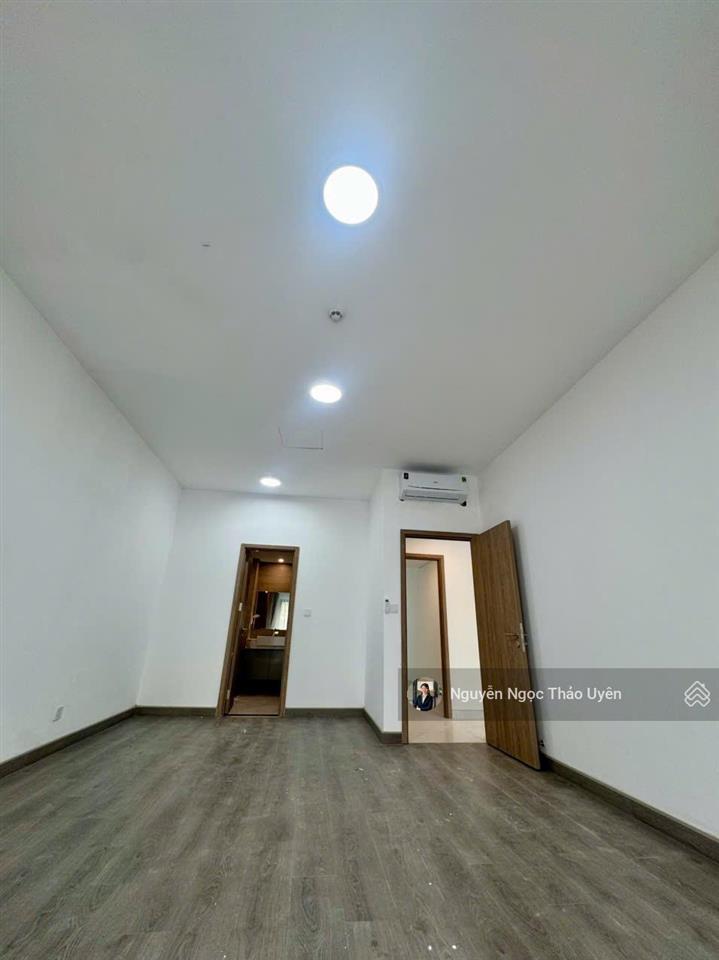 Giá tốt  sky 3pn dt 214m2 giá 13ty8 (102%), ô tô lên tận nơi