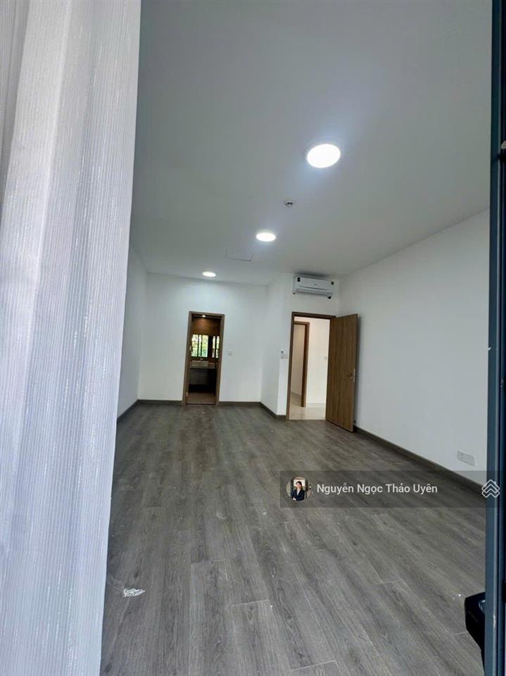 Giá tốt  sky 3pn dt 214m2 giá 13ty8 (102%), ô tô lên tận nơi