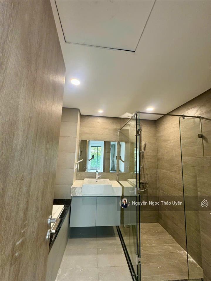 Giá tốt  sky 3pn dt 214m2 giá 13ty8 (102%), ô tô lên tận nơi