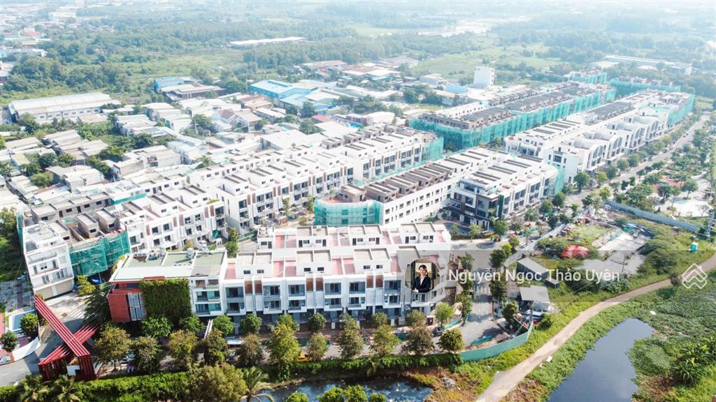 Biệt thự góc meadow  dts 336m2 giá 26ty7, mặt tiền công viên