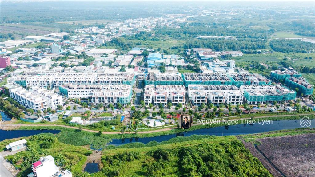 Meadow căn góc n8.1  dt 161m2/238m2 giá 13ty