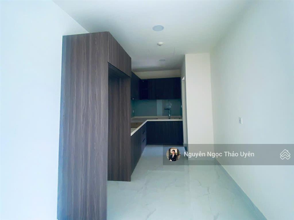 Centery trả chậm 3 năm giá 9ty  96m2 view đông nam nội khu, có ô xe