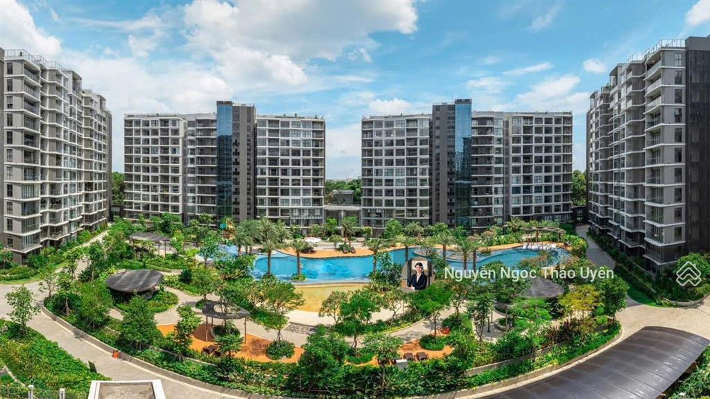 Centery view hồ bơi 120,7m2  3pn 3wc lịch 36t giá 10 tỷ 680