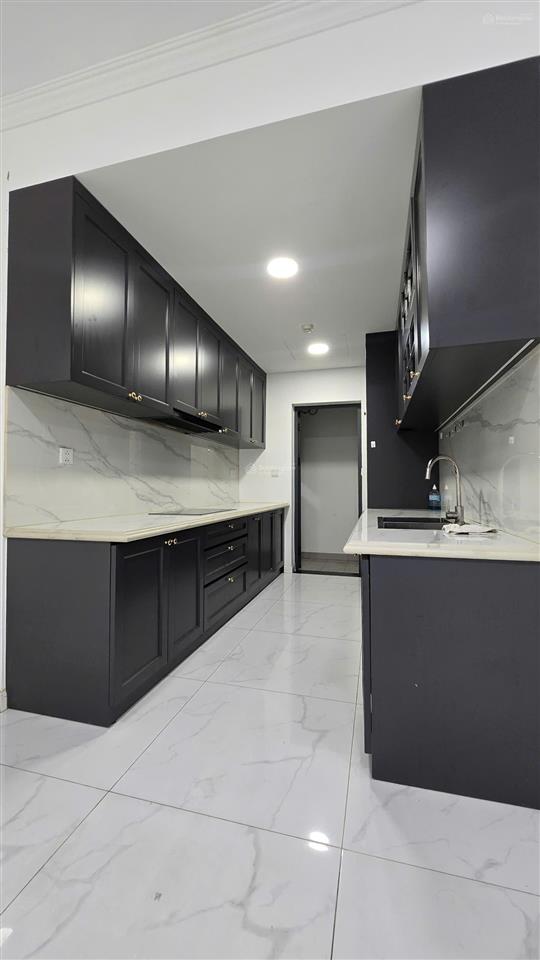 Cần bán skyvilla xe hơi lên tận nhà 163m2, 2pn 2wc giá tốt 10ty1