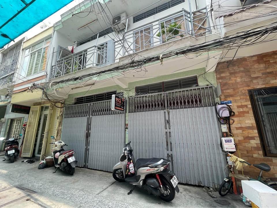 Nhà hẻm 2mt đường bình phú , p11 , q6, gần siêu thị mega bình phú ,6.5 x7 , 1 lầu,  0935 721 ***