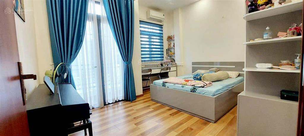 Nhà mới đẹp gần chợ mt đường số 8a, khu tên lửa, 4.5x12m 3.5 tấm, 9 tỷ,  0935 721 *** hữu