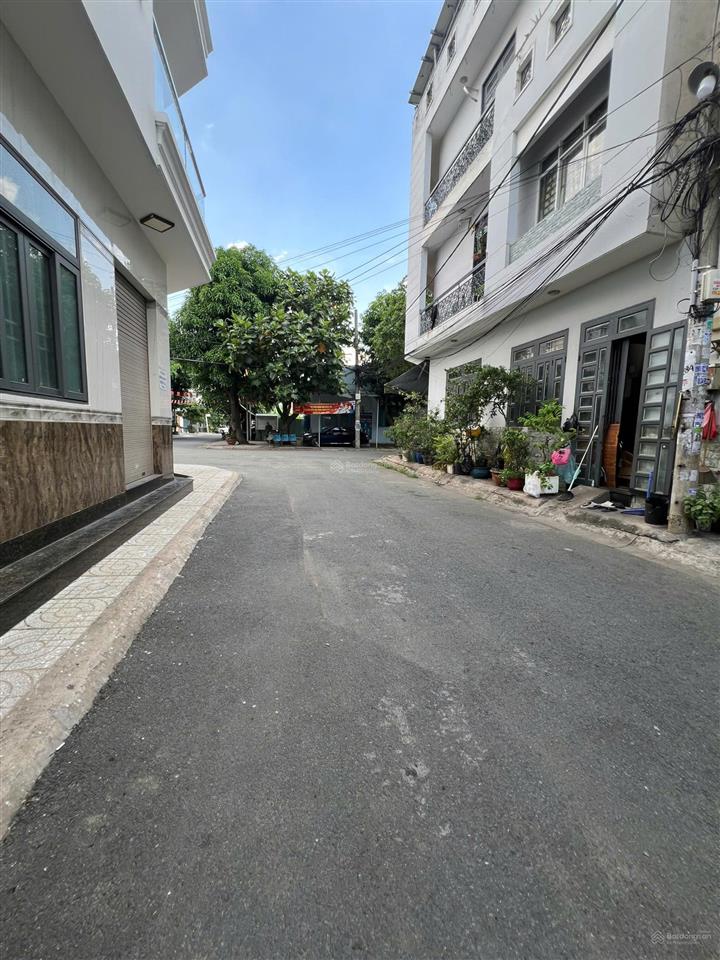 Nhà mới đẹp gần chợ mt đường số 8a, khu tên lửa, 4.5x12m 3.5 tấm, 9 tỷ,  0935 721 *** hữu