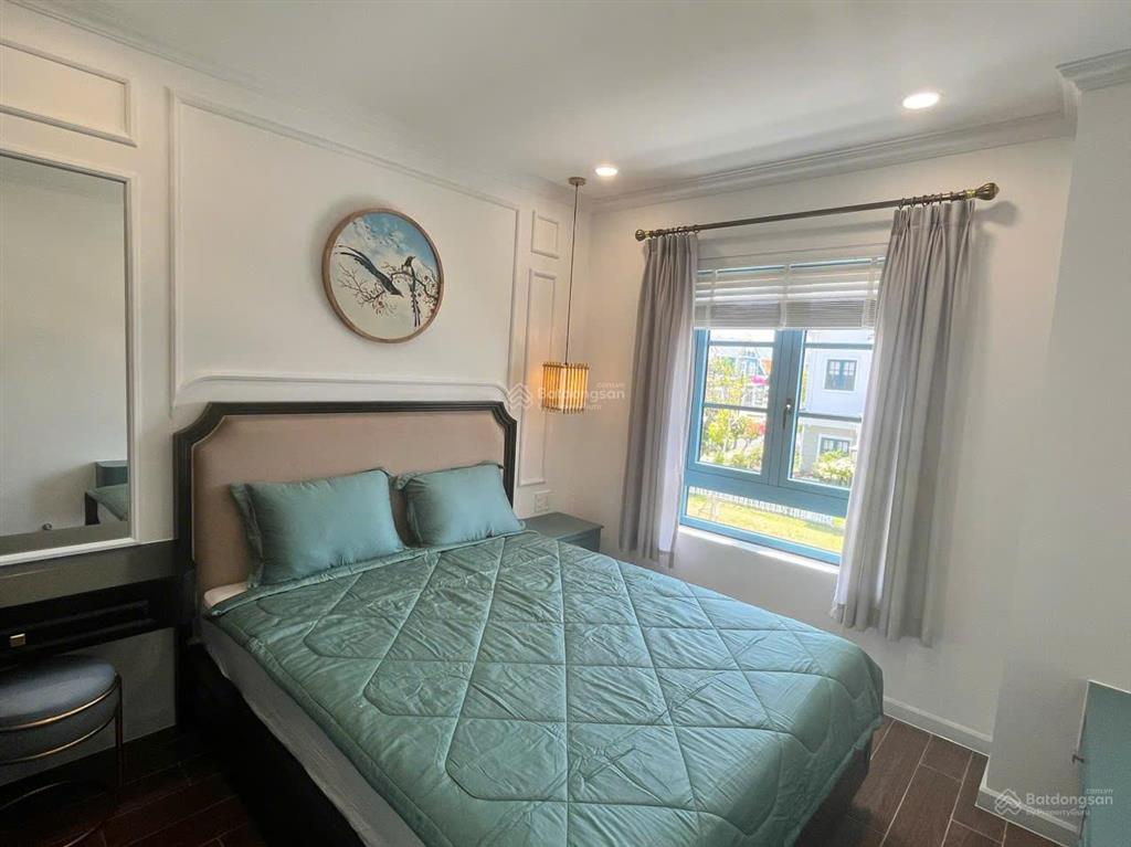 Biệt thự đơn lập view biển 240m2 full nội thất giá 7.8 tỷ bao hết ngay dãy hồ bơi vô cực0975 404 ***