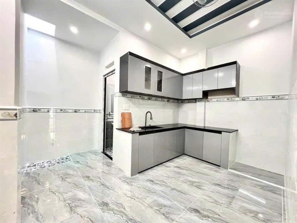 Bán nhà riêng 4x12 tại đường nguyễn ảnh thủ, quận 12, 1 tỷ 550tr