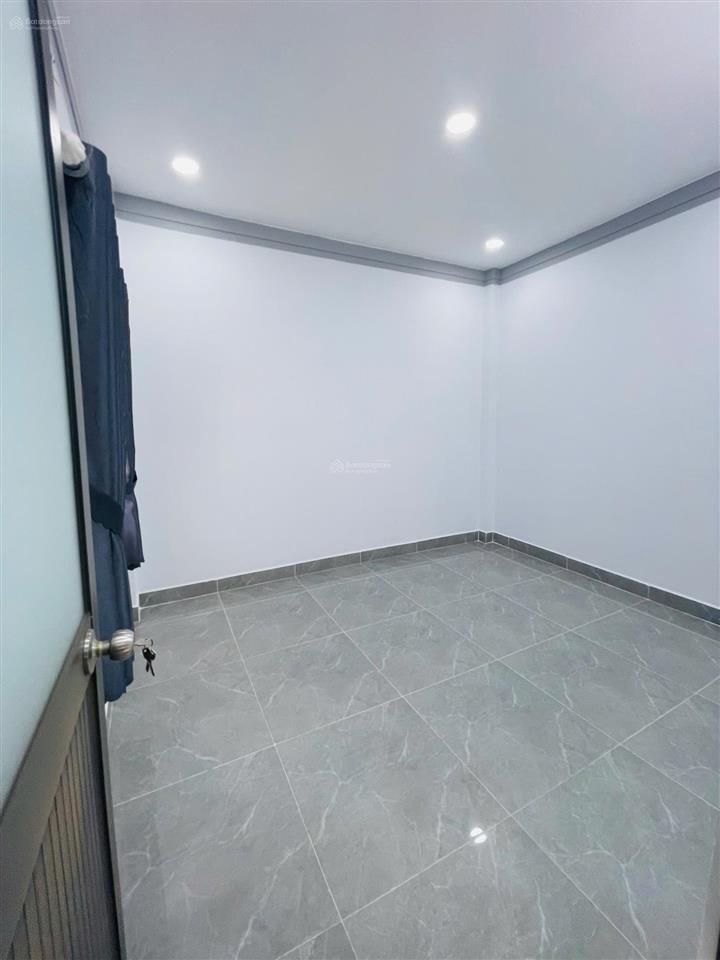 Bán gấp nr 2pn ở trương thị hoa, 1,798 tỷ, 40m2, pháp lý đầy đủ
