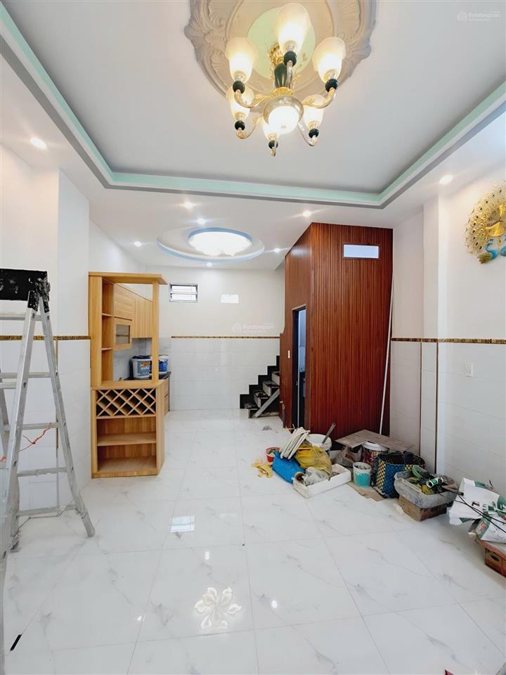 Bán nhà tại nguyễn văn quá, đông hưng thuận, q12, 900 tr, mới xây, còn bớt