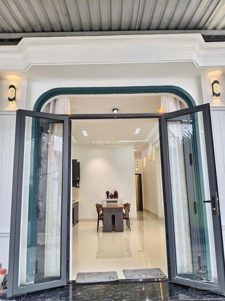 Bán nhà riêng tại tô ký q12, 4.2x14m, giá 1,69 tỷ, 2pn. nội thất sẵn