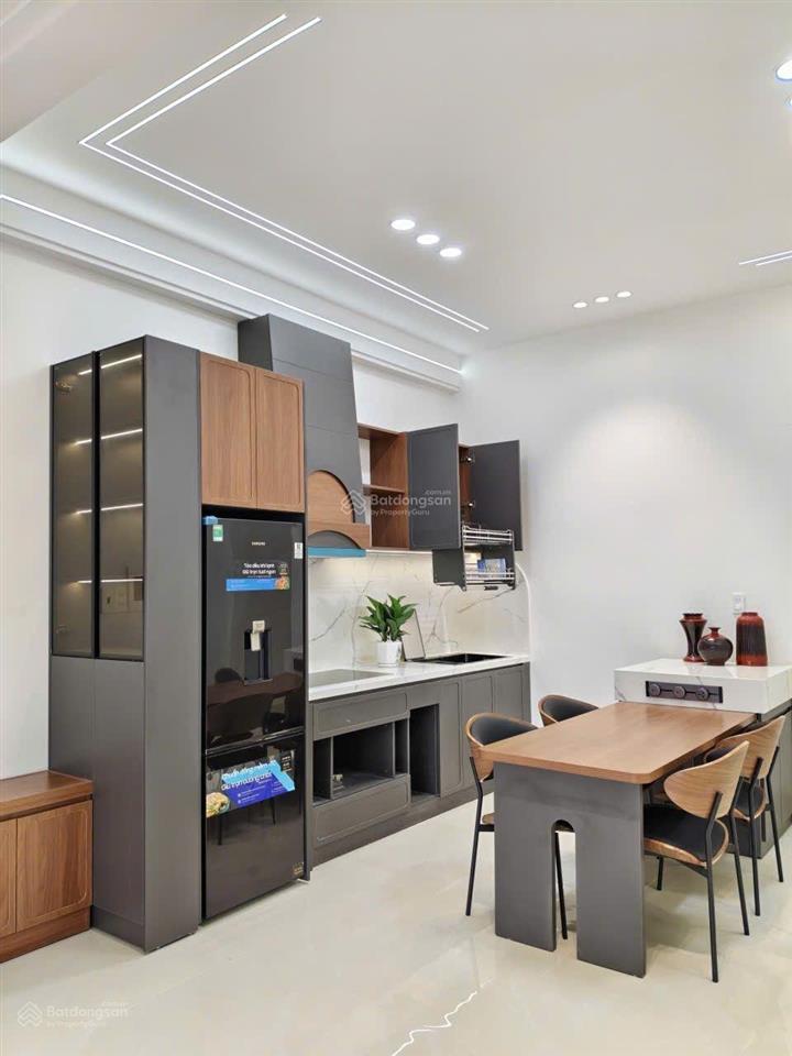 Bán nhà riêng tại tô ký q12, 4.2x14m, giá 1,69 tỷ, 2pn. nội thất sẵn