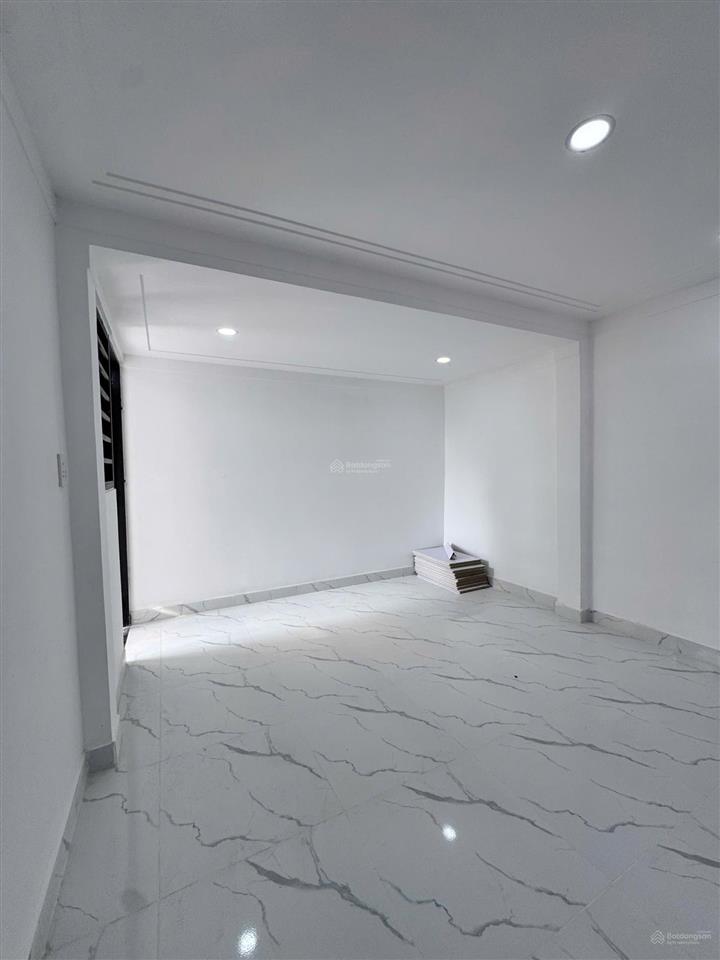 Cho thuê nr 2pn 2wc tại tô ký, ngay cvpm quang trung 3,5 triệu, 2pn, giá cực chất