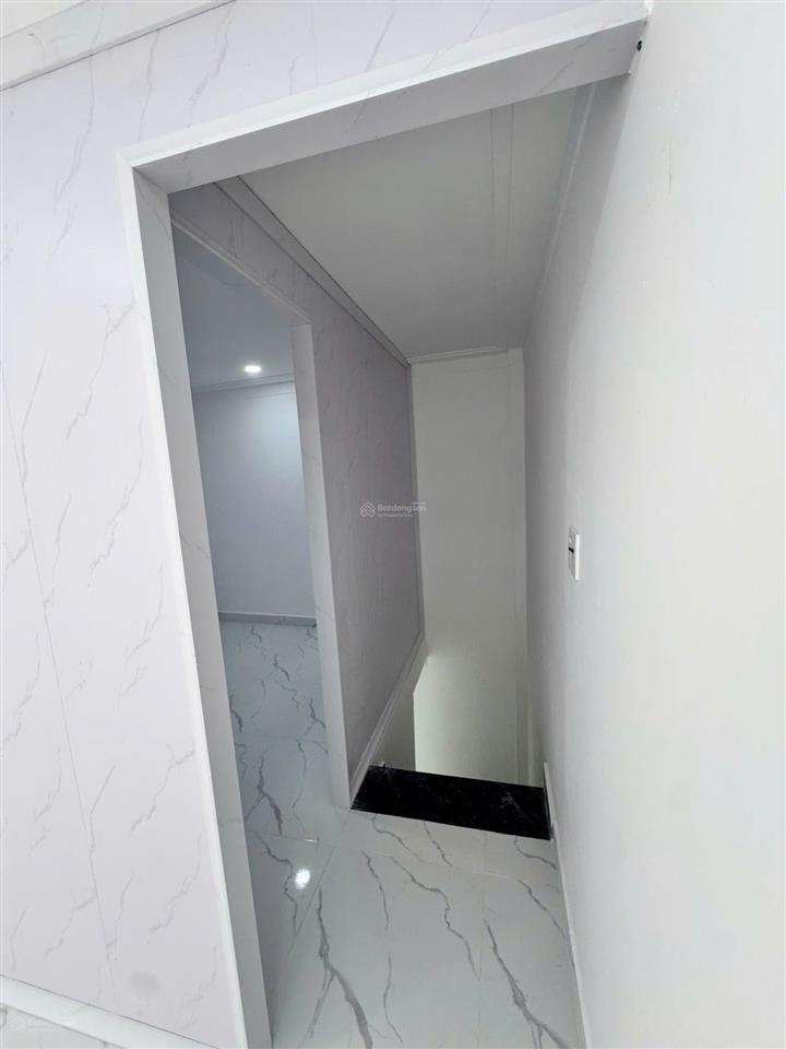 Cho thuê nr 2pn 2wc tại tô ký, ngay cvpm quang trung 3,5 triệu, 2pn, giá cực chất