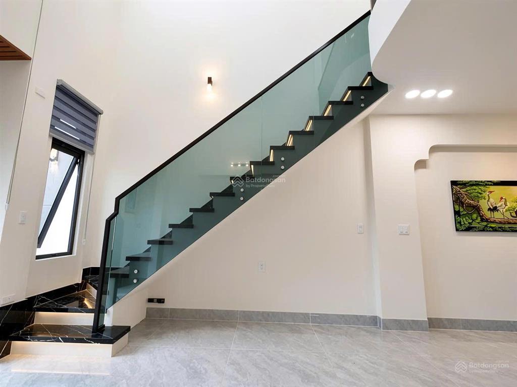 Bán nhà riêng tại lê văn khương, 2,33 tỷ, 48 m2, 3pn, 2wc, giá siêu hời.