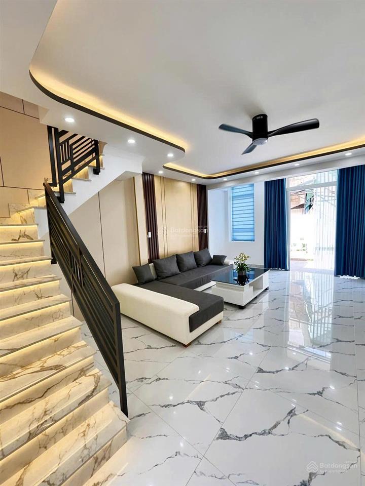 Bán gấp nhà 1,65 tỷ, 40m2, ở lê văn khương q12 ngay siêu thị metro. cầu vượt tân thới hiệp