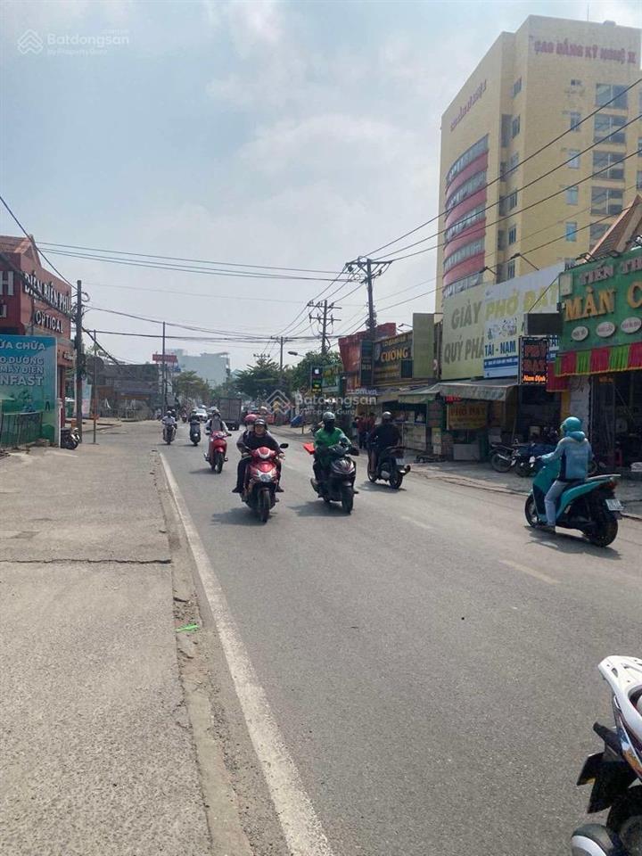 Mặt tiền đỗ xuân hợp ngay cđ kỹ nghệ cực đẹp  500m2 thổ cư ngang 11m nở hậu đẹp  giá chỉ 190tr/m2