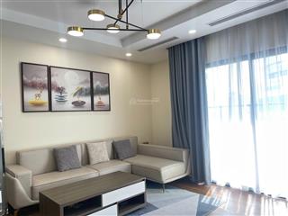 Cho thuê chcc golden park tower, 105m2, 3 ngủ 2 wc full đồ đẹp, căn góc, giá 20tr. l/h 0378 456 ***