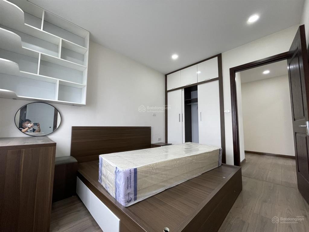Chính chủ cho thuê căn hộ a10 nam trung yên, tầng cao, full nt, giá 18,5tr,  0378 456 ***