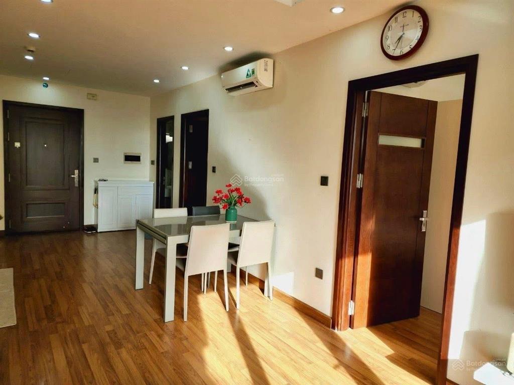 Chính chủ cho thuê căn hộ 2pn full nt home city 70m2  177 trung kính giá 15tr.  0378 456 ***