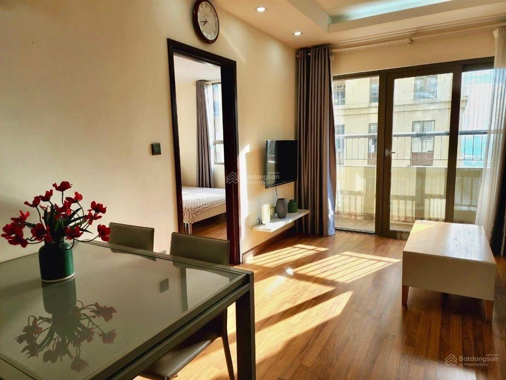 Chính chủ cho thuê căn hộ 2pn full nt home city 70m2  177 trung kính giá 15tr.  0378 456 ***