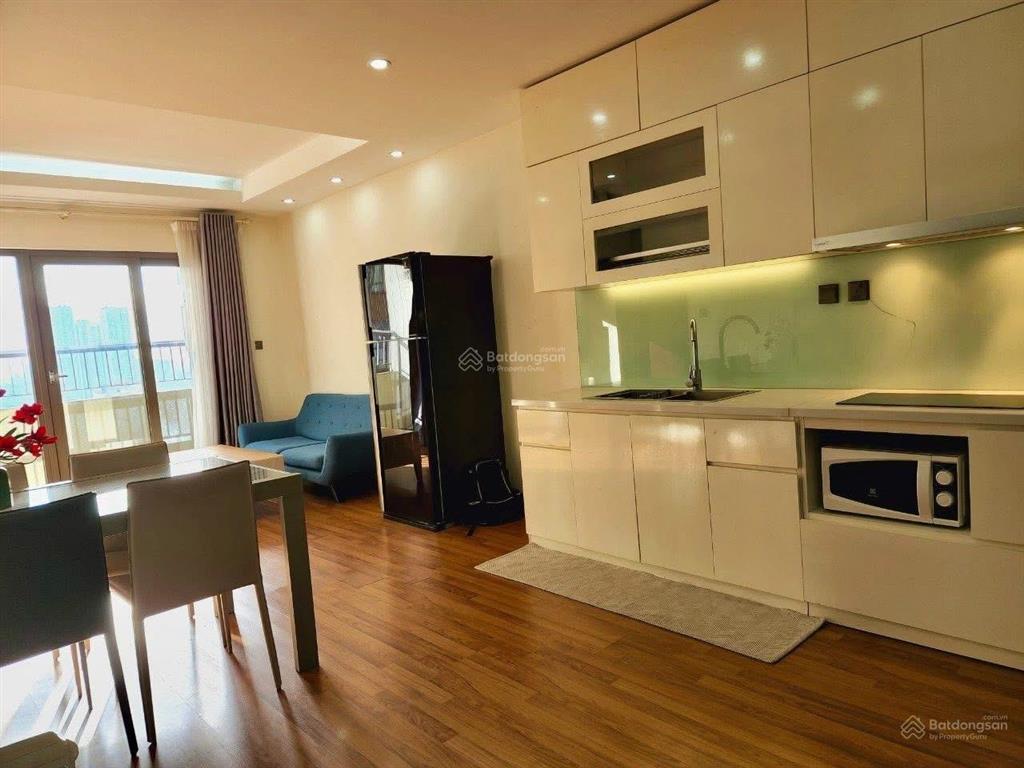 Chính chủ cho thuê căn hộ 2pn full nt home city 70m2  177 trung kính giá 15tr.  0378 456 ***