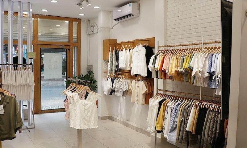 Cho thuê cửa hàng 60tr 60m2 tại phan đình phùng .địa điểm vàng phù hợp làm showorm , cafe ,siêu thị