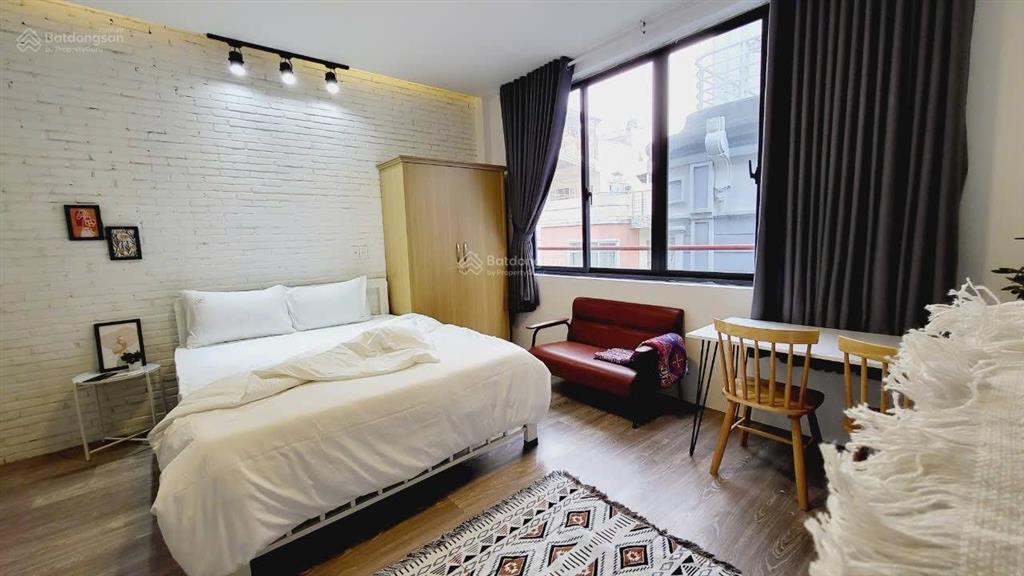 Cho thuê phòng view nhà thờ tân định hai bà trưng, quận 1  giáp quận 3  phú nhuận  gần cầu kiệu