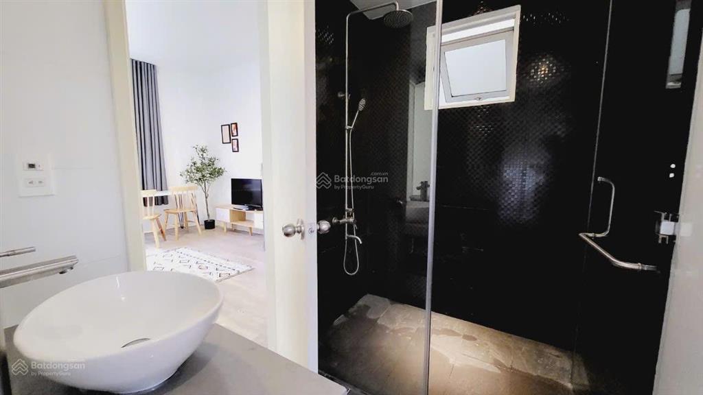 Cho thuê phòng view nhà thờ tân định hai bà trưng, quận 1  giáp quận 3  phú nhuận  gần cầu kiệu