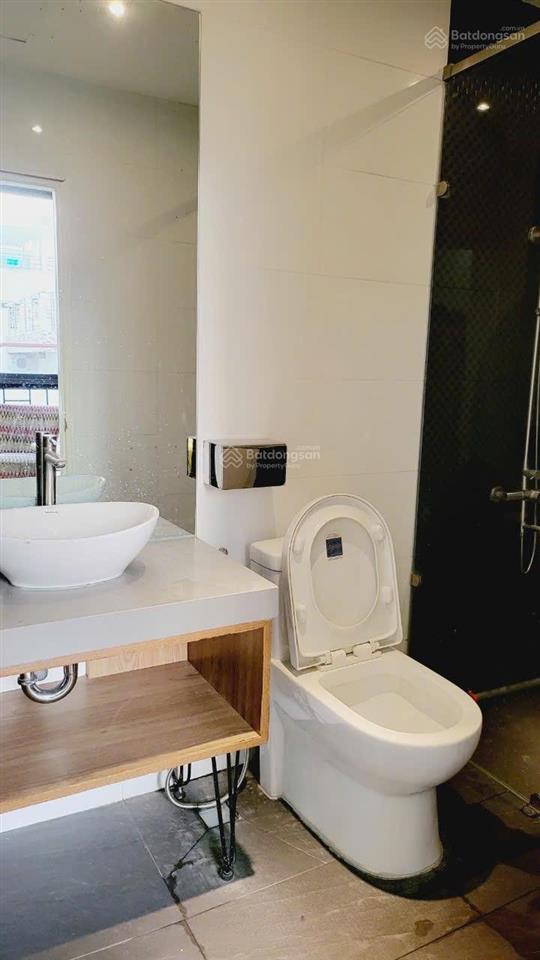 Cho thuê phòng view nhà thờ tân định hai bà trưng, quận 1  giáp quận 3  phú nhuận  gần cầu kiệu