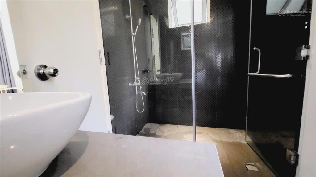 Cho thuê phòng view nhà thờ tân định hai bà trưng, quận 1  giáp quận 3  phú nhuận  gần cầu kiệu