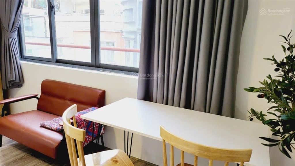 Cho thuê phòng view nhà thờ tân định hai bà trưng, quận 1  giáp quận 3  phú nhuận  gần cầu kiệu