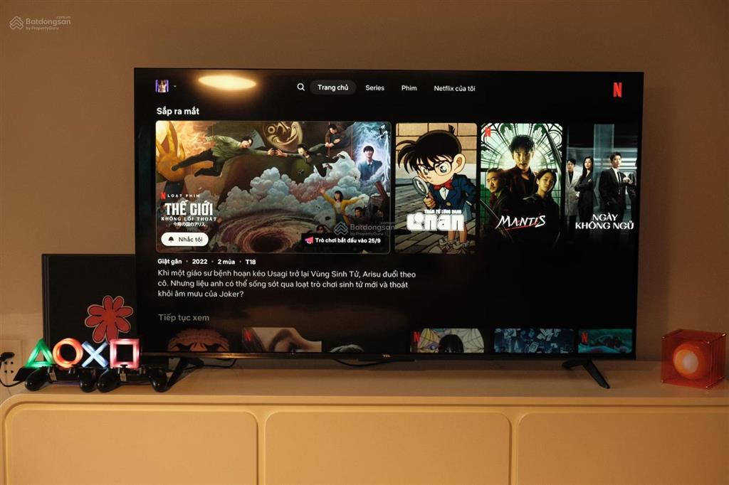 Cho thuê căn hộ 1 phòng ngủ 60m ban công hai bà trưng, quận 3 đối diện công viên lê văn tám