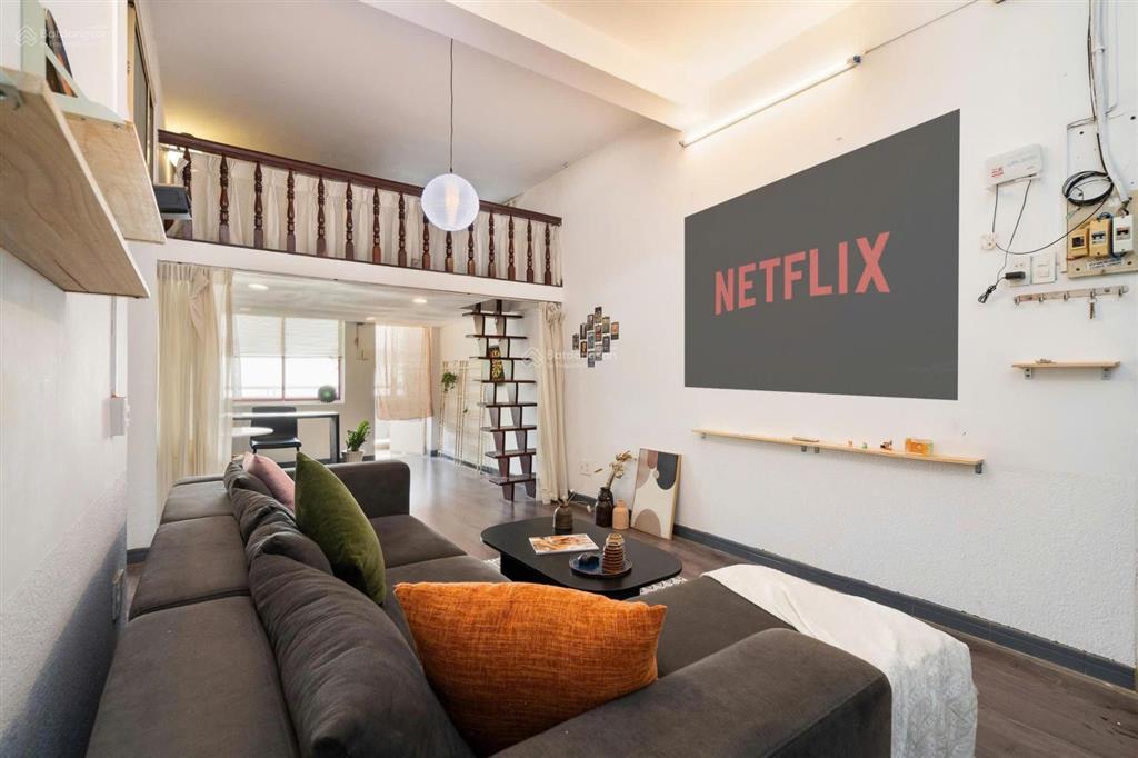 Cho thuê căn hộ vintage retro 1 phòng ngủ + gác + ban công chung cư cống quỳnh, quận 1 nhận airbnb